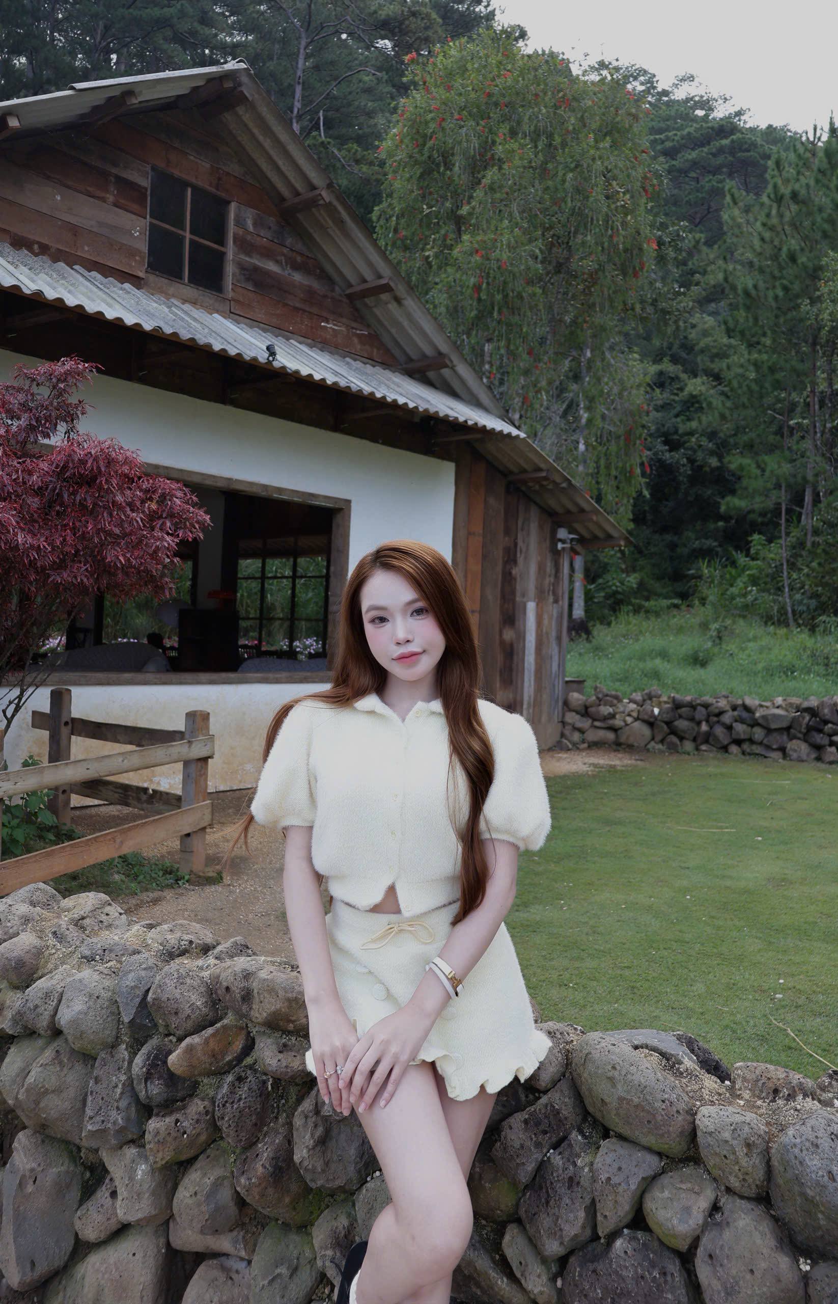 Cream Puff Sleeve Knit Set